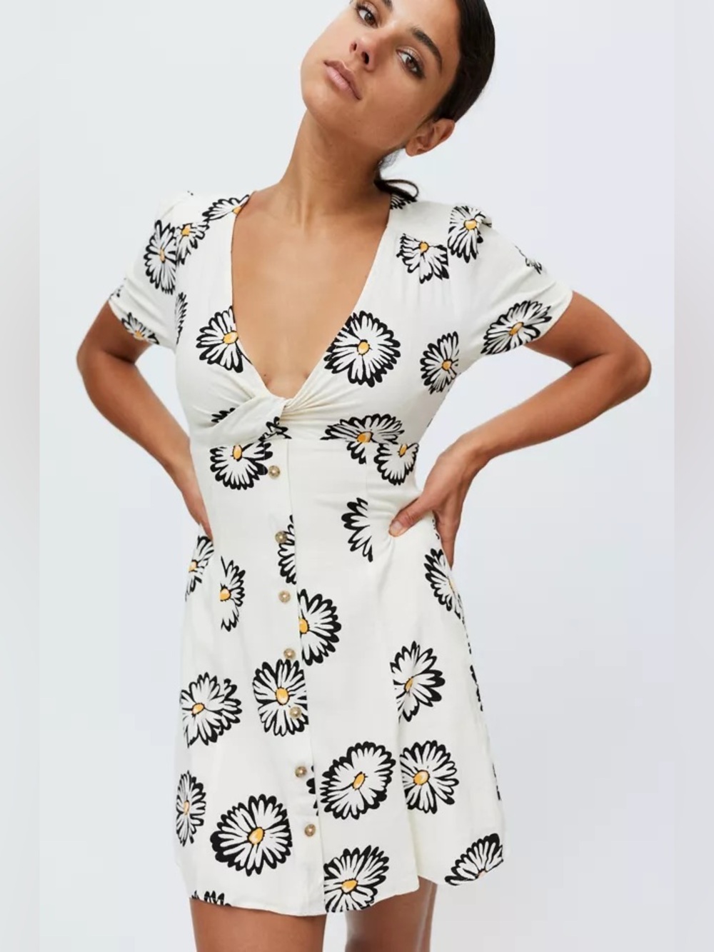 Urban Outfitters Daisy Floral Linen Blend Twist Front Mini Dress Small NWT